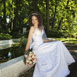 продам свадебное не венчанное платье!