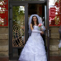 Свадебное платье + подъюбник с кольцами + диадема