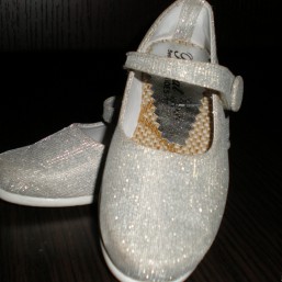 Серебрянные туфельки (новые)