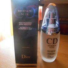 Тональный крем Christian Dior Diorskin Nude 