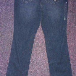 джинсы DKNY, новые, размер 16W из США