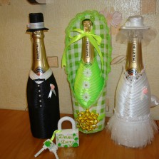 Декор свадебного шампанского