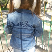Стильная джинсовая курточка для девочки Guess