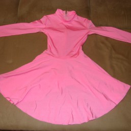 Продам платье для бальных танцев на девочку ( размер 38, рост 134-140)