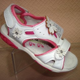 Детская обувь для девочки. Летние босоножки