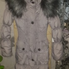 Зимняя, теплая куртка-пальто/пуховик. Наполнитель синтепон. Очень теплый!