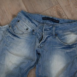 джинсы женские Bershka