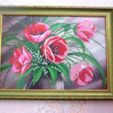 Картина "Тюльпаны", вышитая чешским бисером.