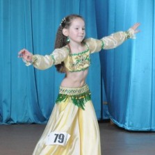 Продам (сдам напрокат) сценический детский костюм для восточного танца, беллиданса 