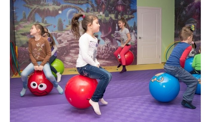 Детский фитнесс и йога в клубе "Продленка"