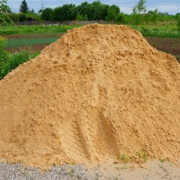 Песок щебень керамзит строй.мусор с грузчиками
