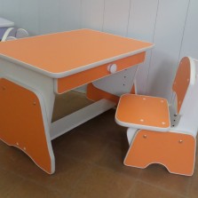Детский столик и стульчик с регулировкой высоты. Цвет апельсин/ белый.