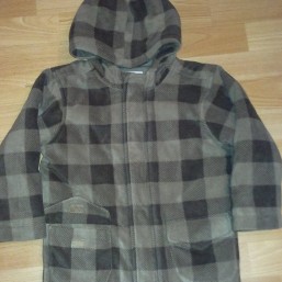 осеннее полупальтишко на мальчишку