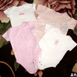 Бодики на девочку все по 10 грн