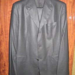 Костюмы хорошего качества!52размер