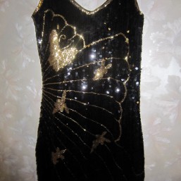 Платье с пайетками