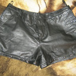 итальянские кожане шорты!!!