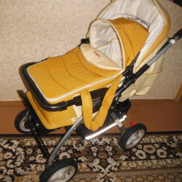 Коляска и стульчик для кормления