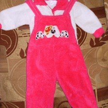 Теплый новый костюмчик для девочки!