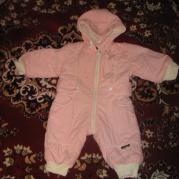 розовый комбинезон для девочки, весна