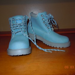 Демисезонные новые ботинки