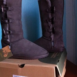 Уги фирменные 39 размер