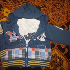 Спортивный костюмчик-троечка