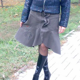 Новая оригинальная юбочка , размер 46