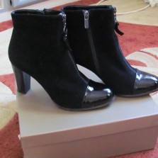 Продаю сапожки демисезонные