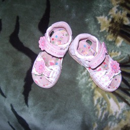 Кожаные сандали р. 23