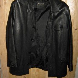 Шкіряний піджак та жилет