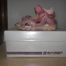 Сандалики для девчушки MINIMEN 20 р