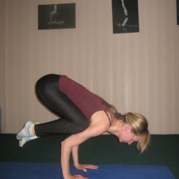 Йога. Групповые и индивидуальные занятия.