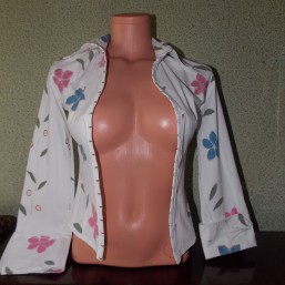 ОЧЕНЬ КРАСИВАЯ , КАЧЕСТВЕННАЯ БЛУЗОЧКА!