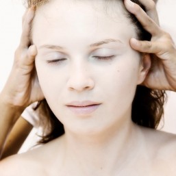 Массаж головы