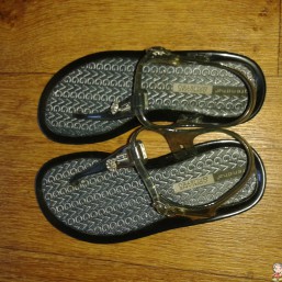 Сандалии для девочки grendha р. 29