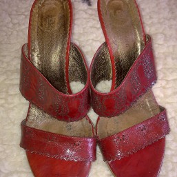 Босоножки кожа