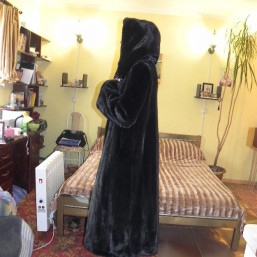 Продам норковую шубу