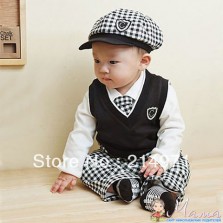 Костюмчик для мальчика от 2.5 до 3-х лет