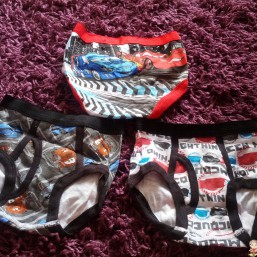 Трусики мальчикам, Америка