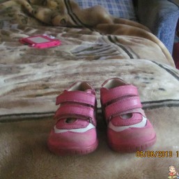 Кроссовки для девочки р. 21