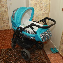 продаю хорошую коляску в отличном состоянии