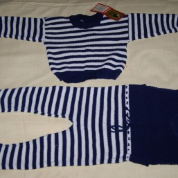 штанишки и свитерок