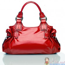 красная сумка