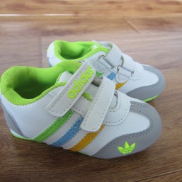 Кроссовки A D I D A S