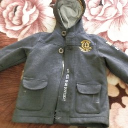 Пальто на мальчика 3-4лет