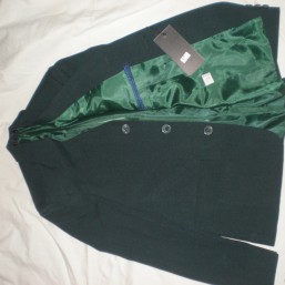 Продам Пиджак на мальчика зеленого цвета