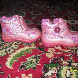 Осенние ботинки р. 23