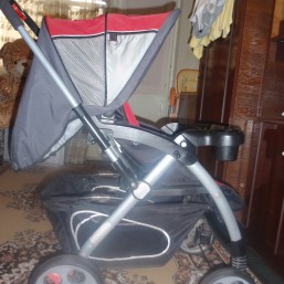 Коляска  Geoby