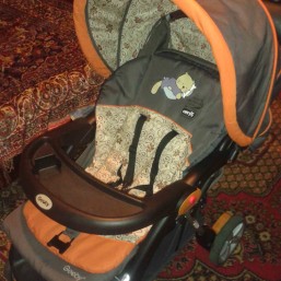 Универсальная коляска Geoby 05C89CR б/у